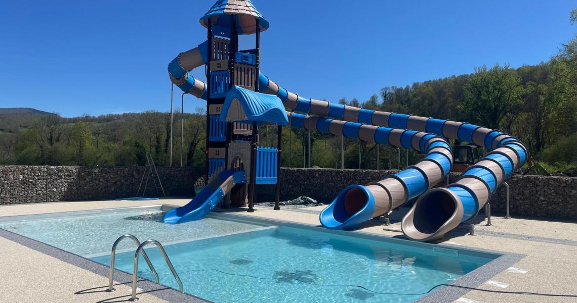 WATER PLAY