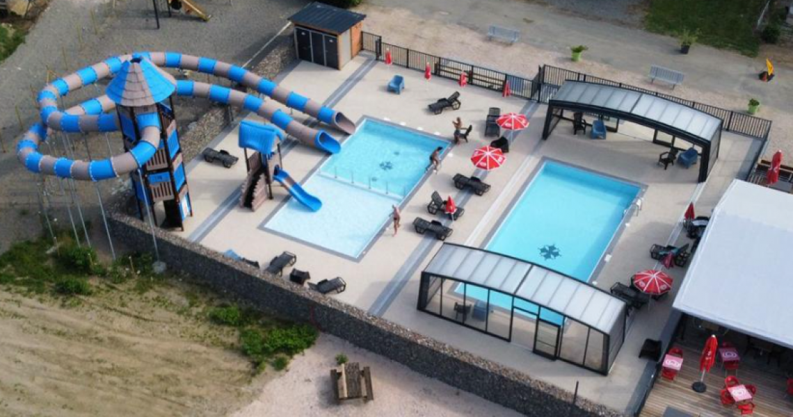 Piscine vue du ciel