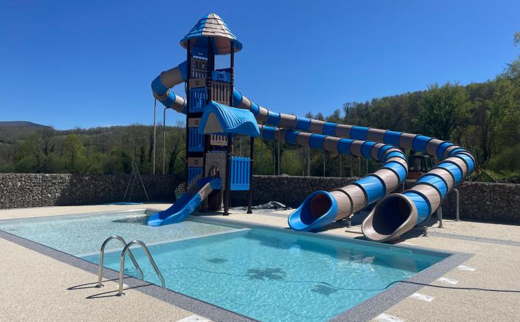 WATER PLAY